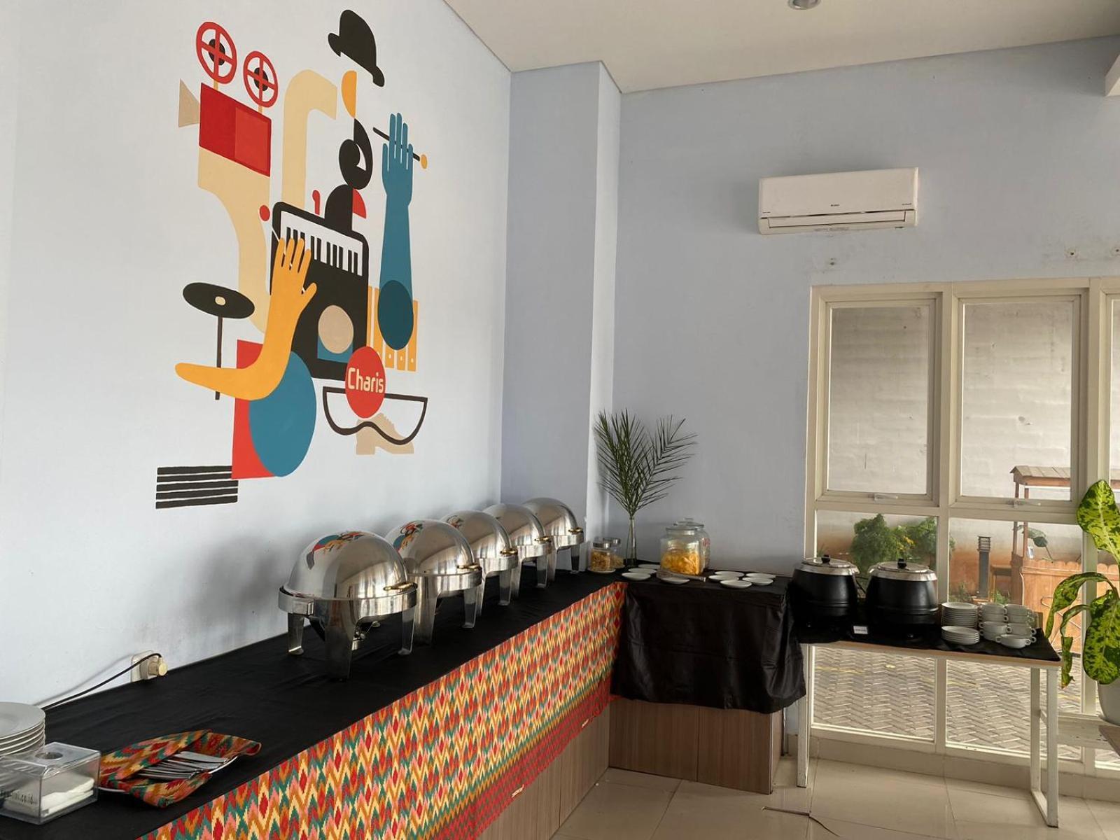 Votel Hotel Charis Tuban Tuban  外观 照片
