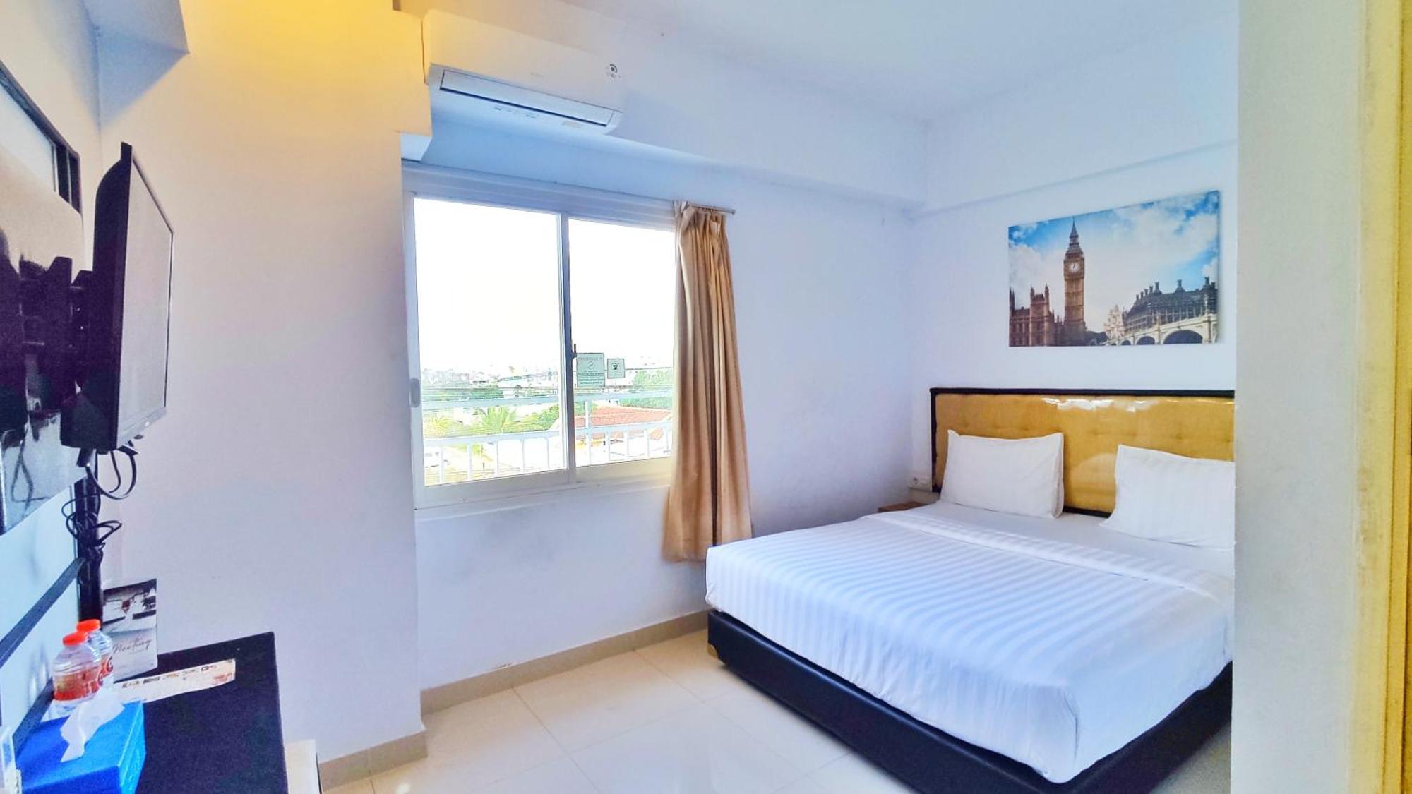 Votel Hotel Charis Tuban Tuban  外观 照片
