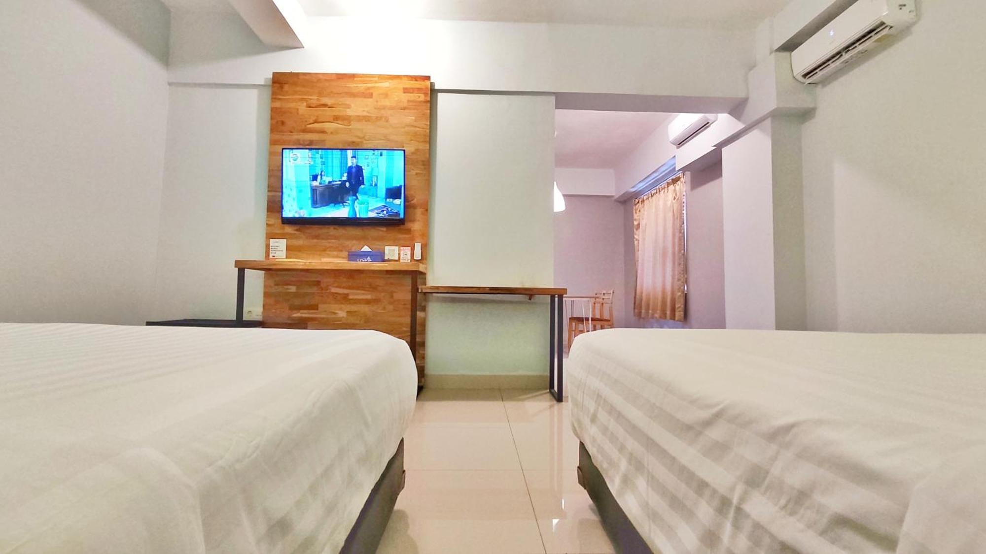 Votel Hotel Charis Tuban Tuban  外观 照片