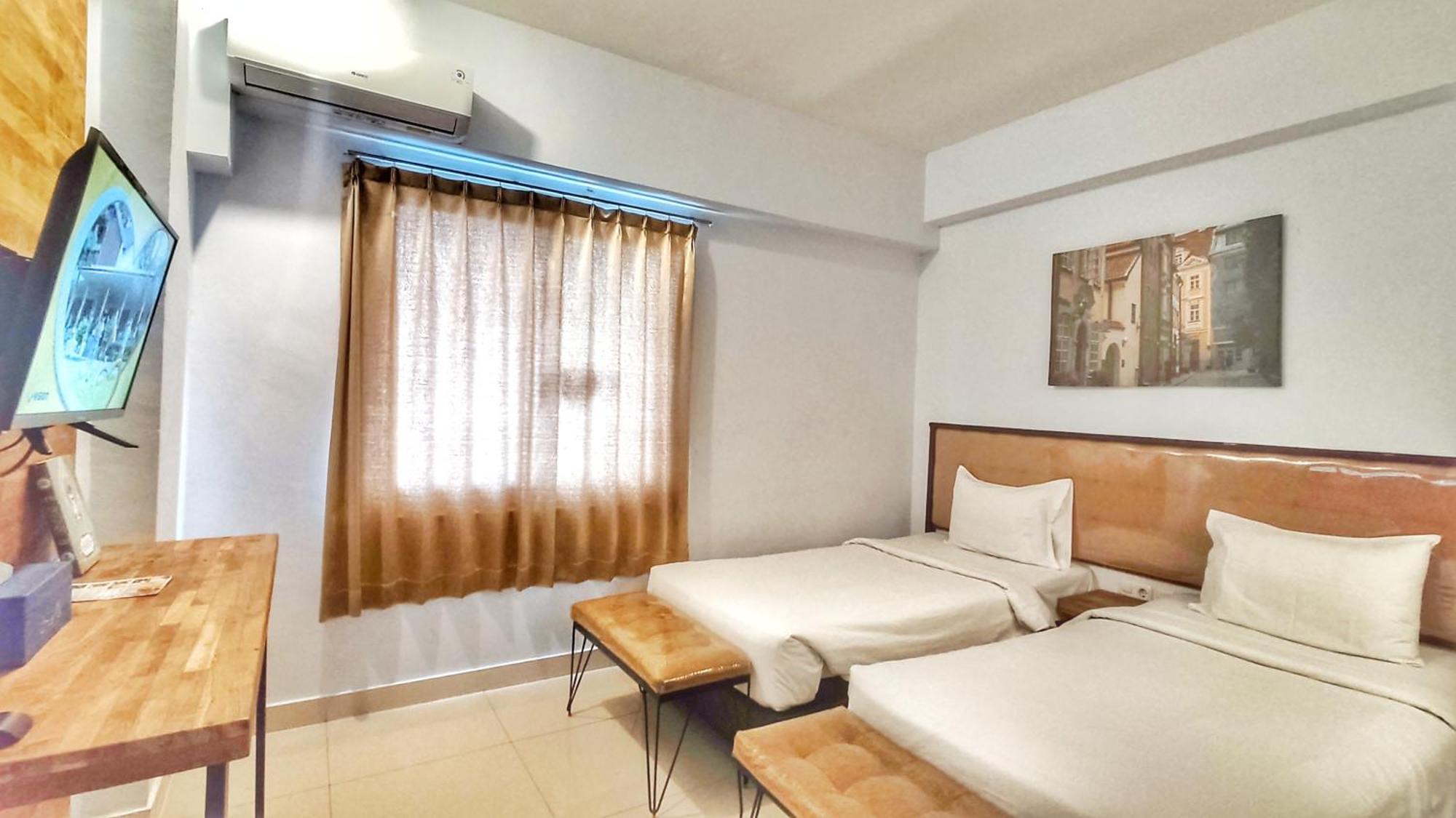 Votel Hotel Charis Tuban Tuban  外观 照片